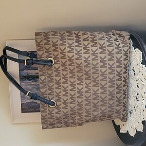 Michael kors signature Jacquard tote.